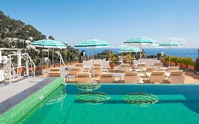 Hotel Flora Capri 4*